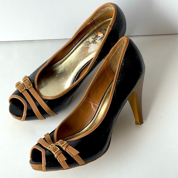 Candie's Black Brown Patent Leather Pumps Heels Buckle, Sz 8 - Picture 7 of 10
